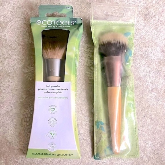 Brand New Set of 2 EcoTools Makeup Brushes Full Powder Blending & Bronzing - Picture 1 of 9